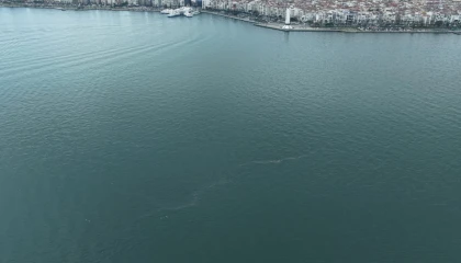 İzmir Körfezi’nde dış kaynaklı kirliliğin önüne geçilemiyor