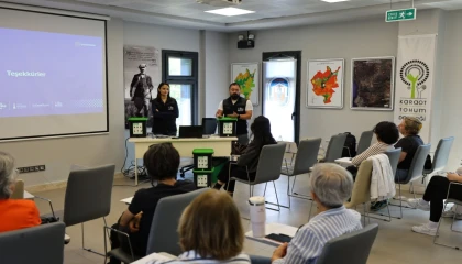 İzmir’de Efes Tarlası Yaşam Köyü’nde bokaşi kompost eğitimi