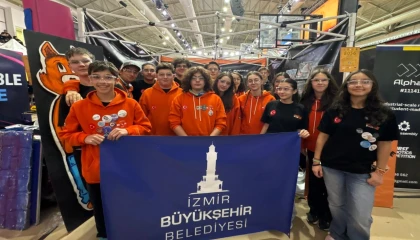 İzmirli gençlerden uluslararası arenada teknoloji zaferi