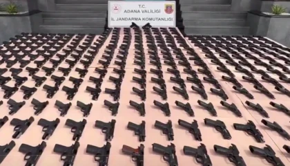 Jandarma’dan dev operasyon... 1.107 ruhsatsız tabanca ele geçirildi