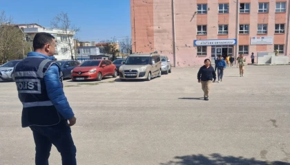 Keşan’da okullarda polisler nöbette, bahçeler veliye kapandı!