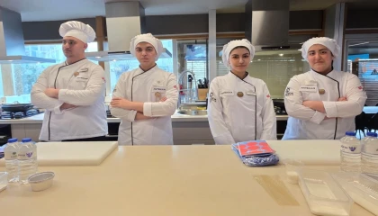Kocaeli’de genç şef adayları, işi ustasından öğrendi