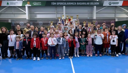 Konya Karatay’da 23 Nisan Turnuvası kupalarla taçlandı