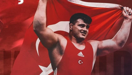 Rıza Kayaalp tarihe geçti! 13. Avrupa şampiyonluğu ile rekorun tek sahibi oldu