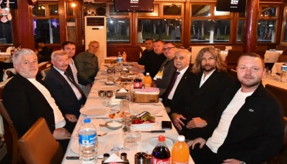 Şampiyon Keşanspor zafer yemeğinde buluştu