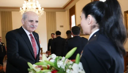 TBMM Başkanı Kurtulmuş, koruma polislerini kabul etti