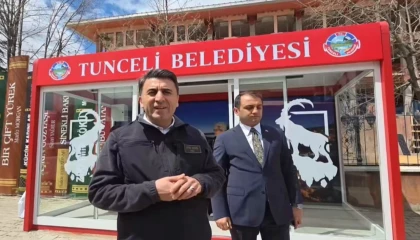 Tunceli’de duraklar yenileniyor