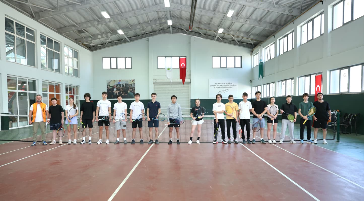 Osmangazi’de Tenis Heyecanı