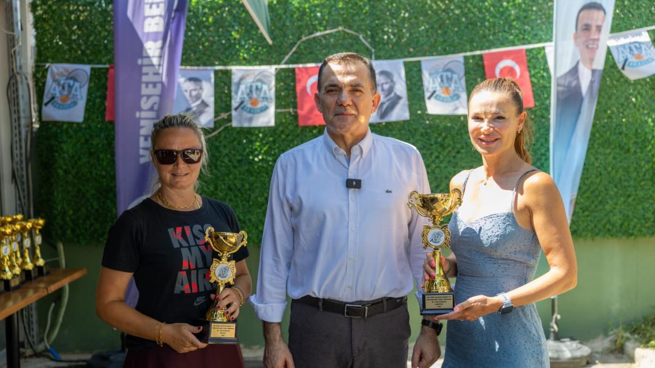 Yenişehir’de Tenis Coşkusu 273 Sporcu Kortta Mücadele Etti