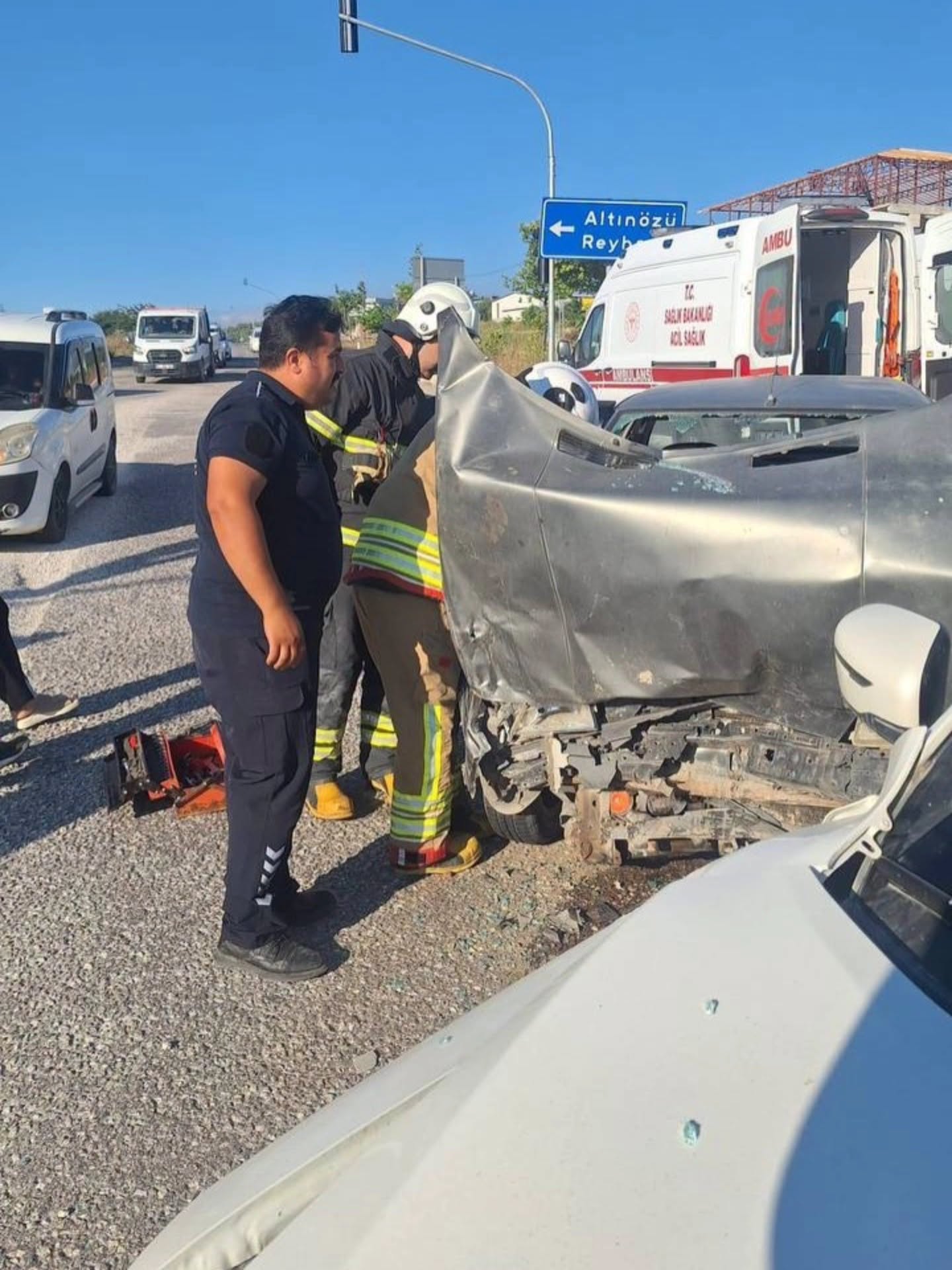 Hatay’da Trafik Kazası Yaralılar Hastaneye Kaldırıldı