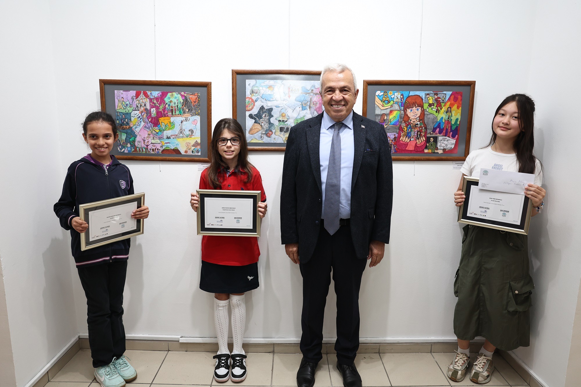 Nilüfer Ortaokullar Arası Resim Yarışması Başladı