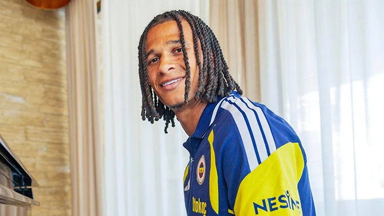 Nathan Aké'den Fenerbahçe Taraftarına İlk Mesaj: "Beni Evimde Hissettirdiniz"