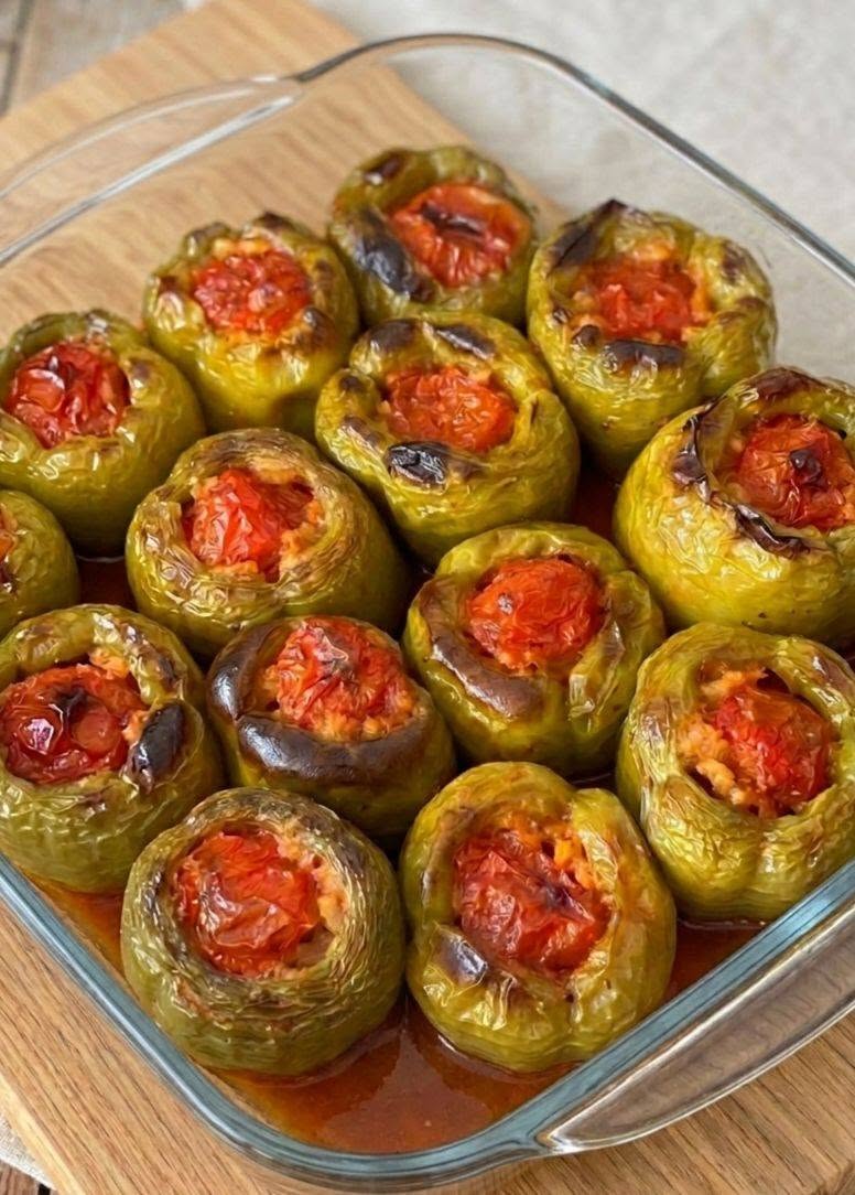 Tam Kıvamında Fırında Dolmalık Biber Nasıl Yapılır?